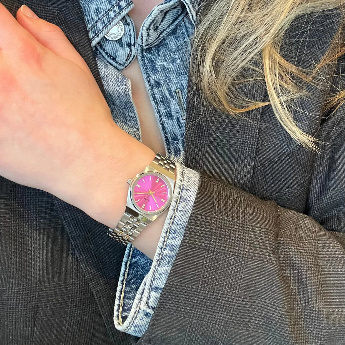 CLUSE Retro 70's Mini Stainless Steel Fuchsia Silver Women's Watch CW16303