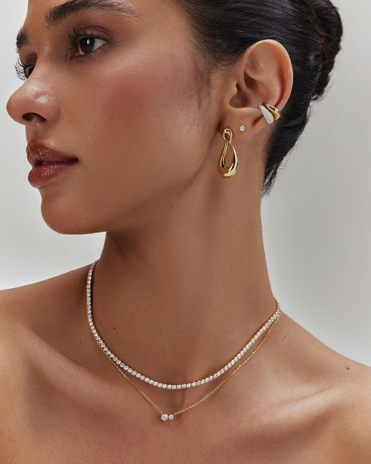Ania Haie Gold Interlocked Wave Stud Hoop Earrings E077-06G E077-06G view 3