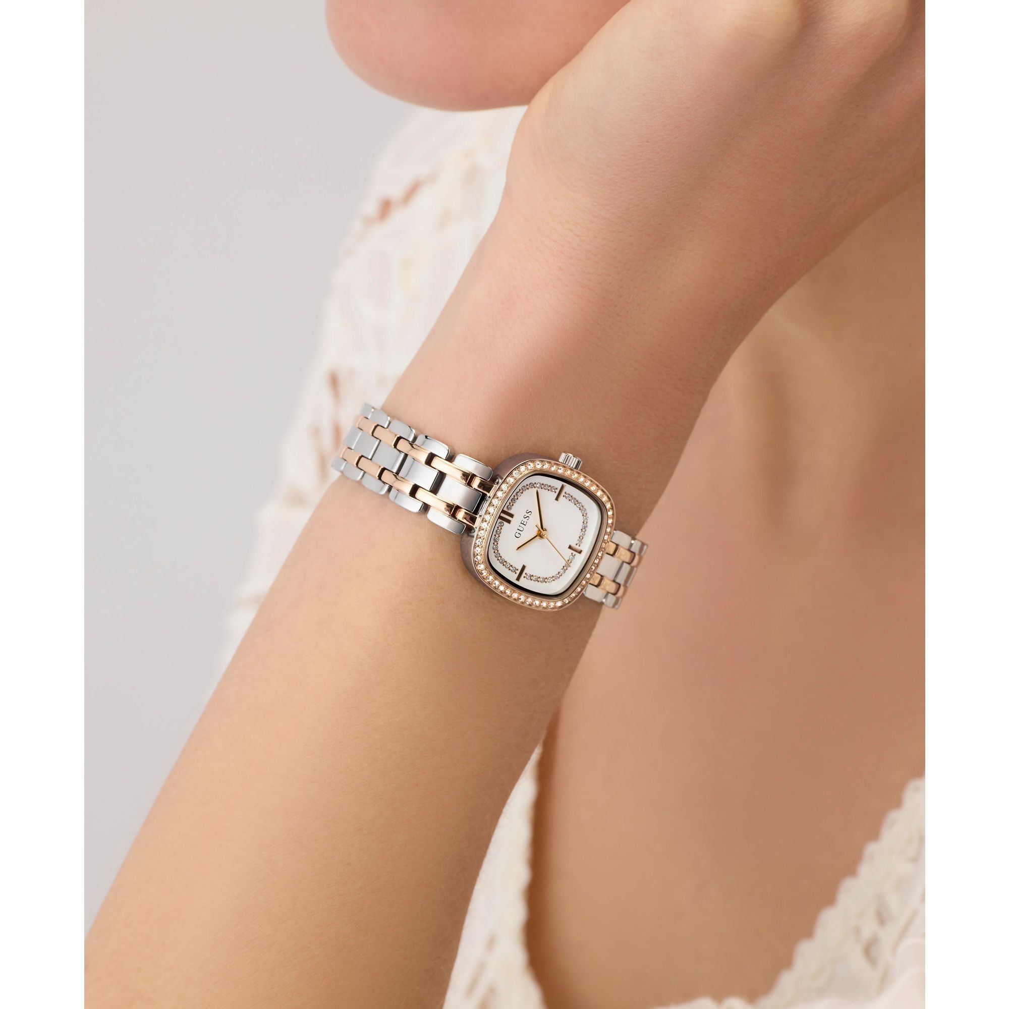 Guess GW1018L5 Watch - Clasp