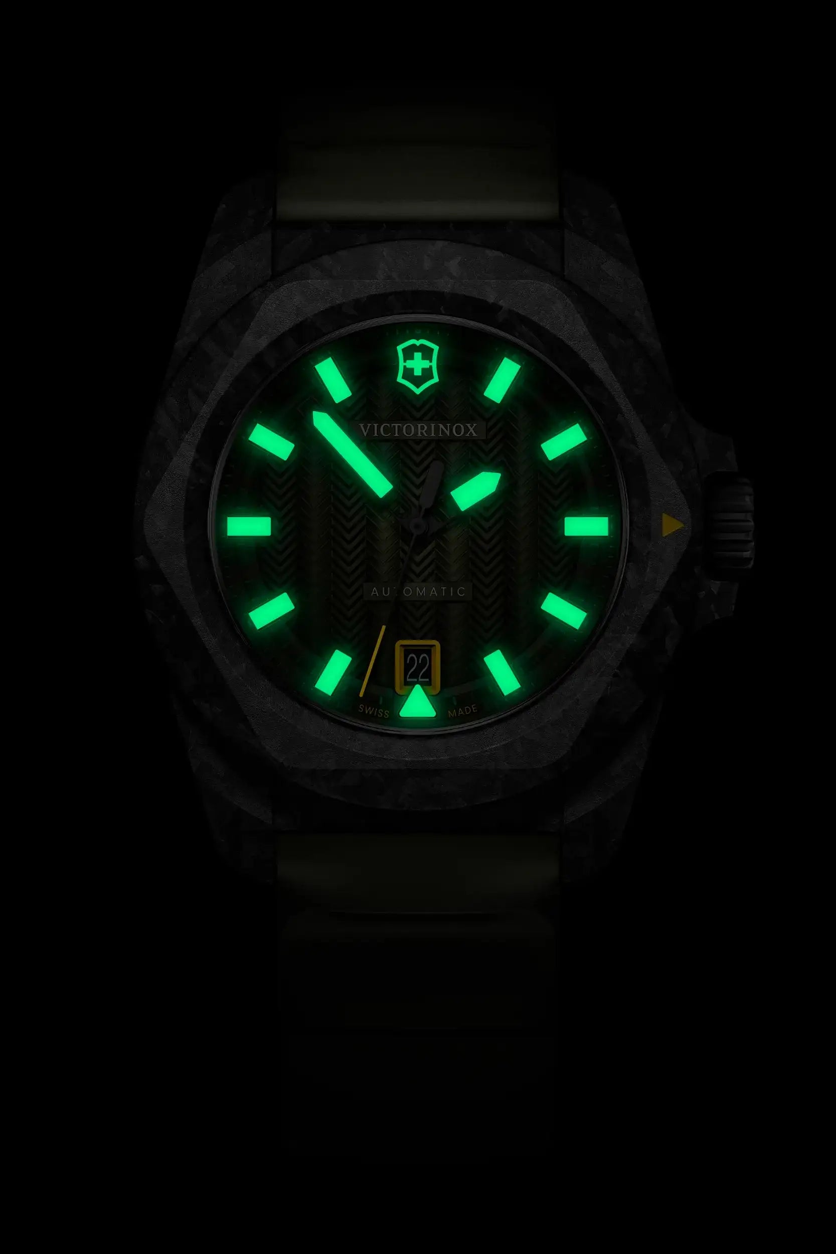 Victorinox I.N.O.X Automatic 41mm Set Green Rubber Green Dial Carbon Case Watch 242021.1