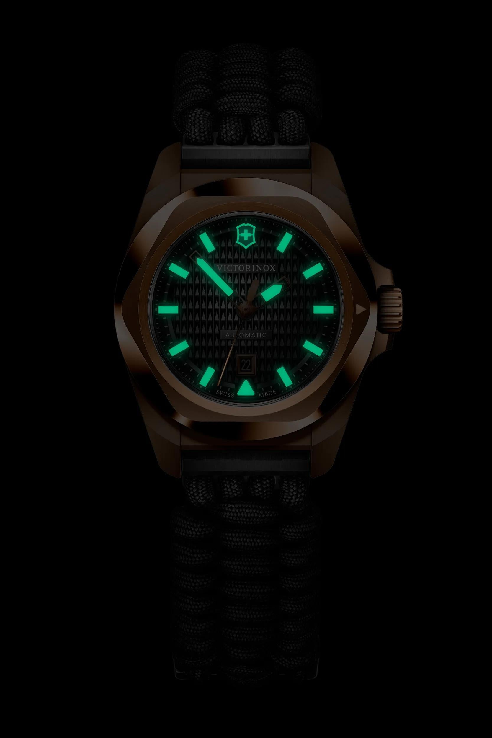 Victorinox I.N.O.X. Small Automatic 242025.1