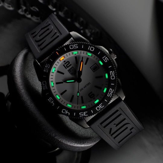 Luminox Pacific Diver Ripple 39mm Diver Watch XS.3127M