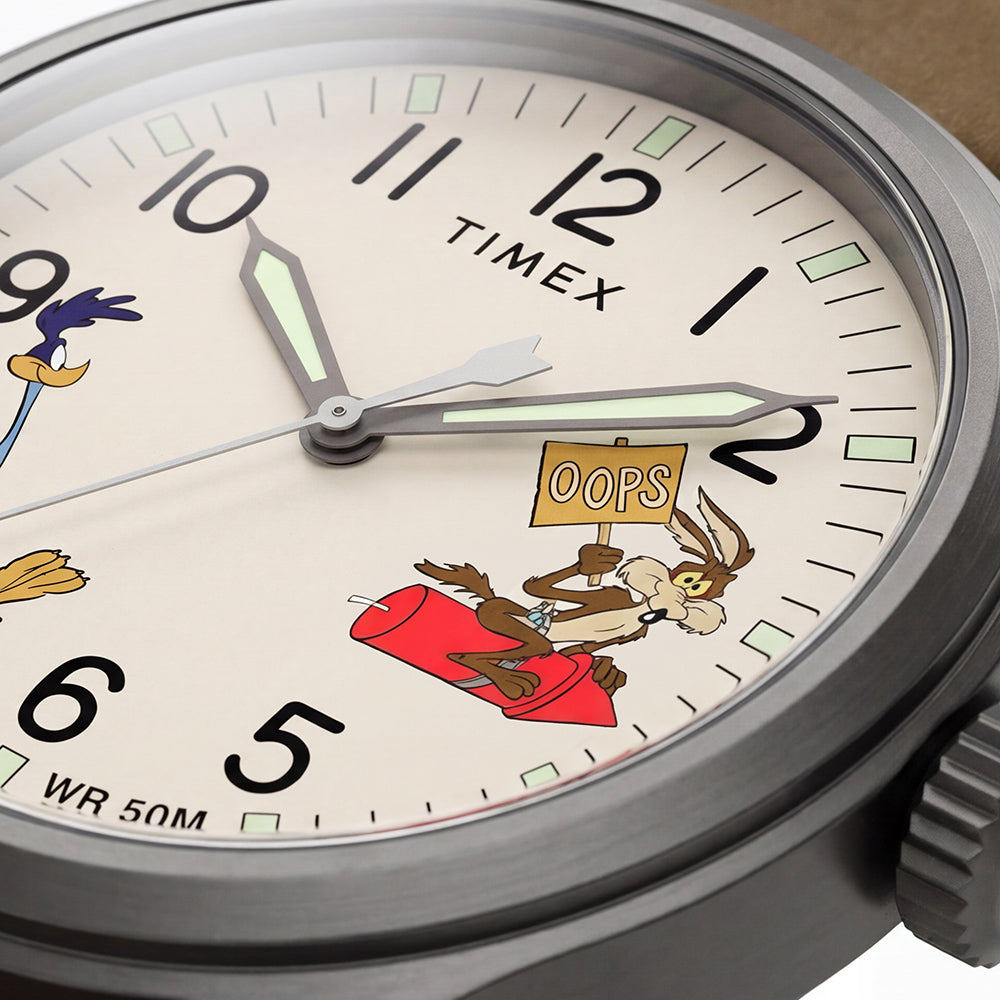 Timex Looney Tunes Road Runner TW2Y99400 caseback and buckle