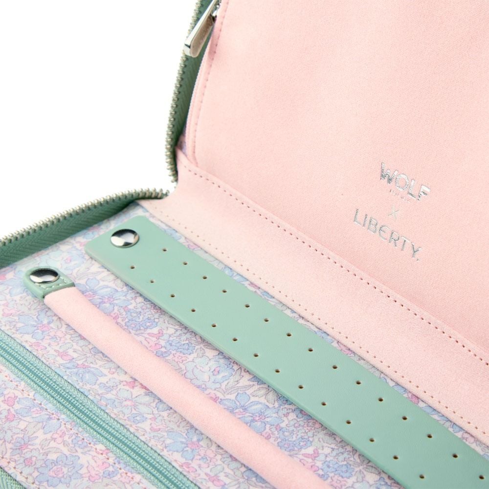 Wolf Liberty Travel Portfolio Sage 381451