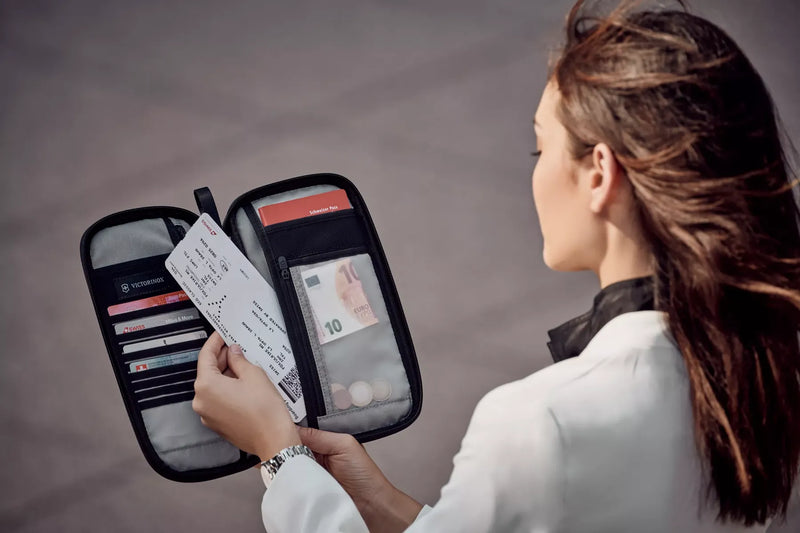 Victorinox Travel Organizer with RFID Red 610598