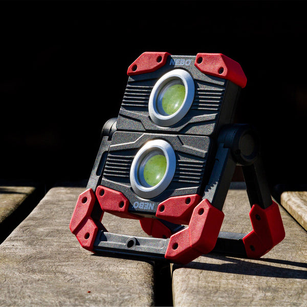 NEBO Rechargeable 2000 Lumen Work Light with Power Bank 89572B