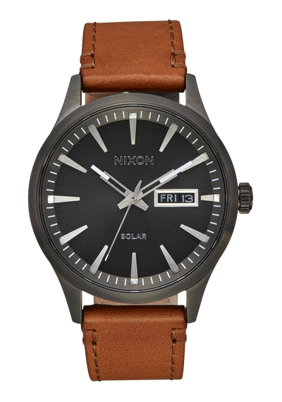 Nixon sentry leather band deals