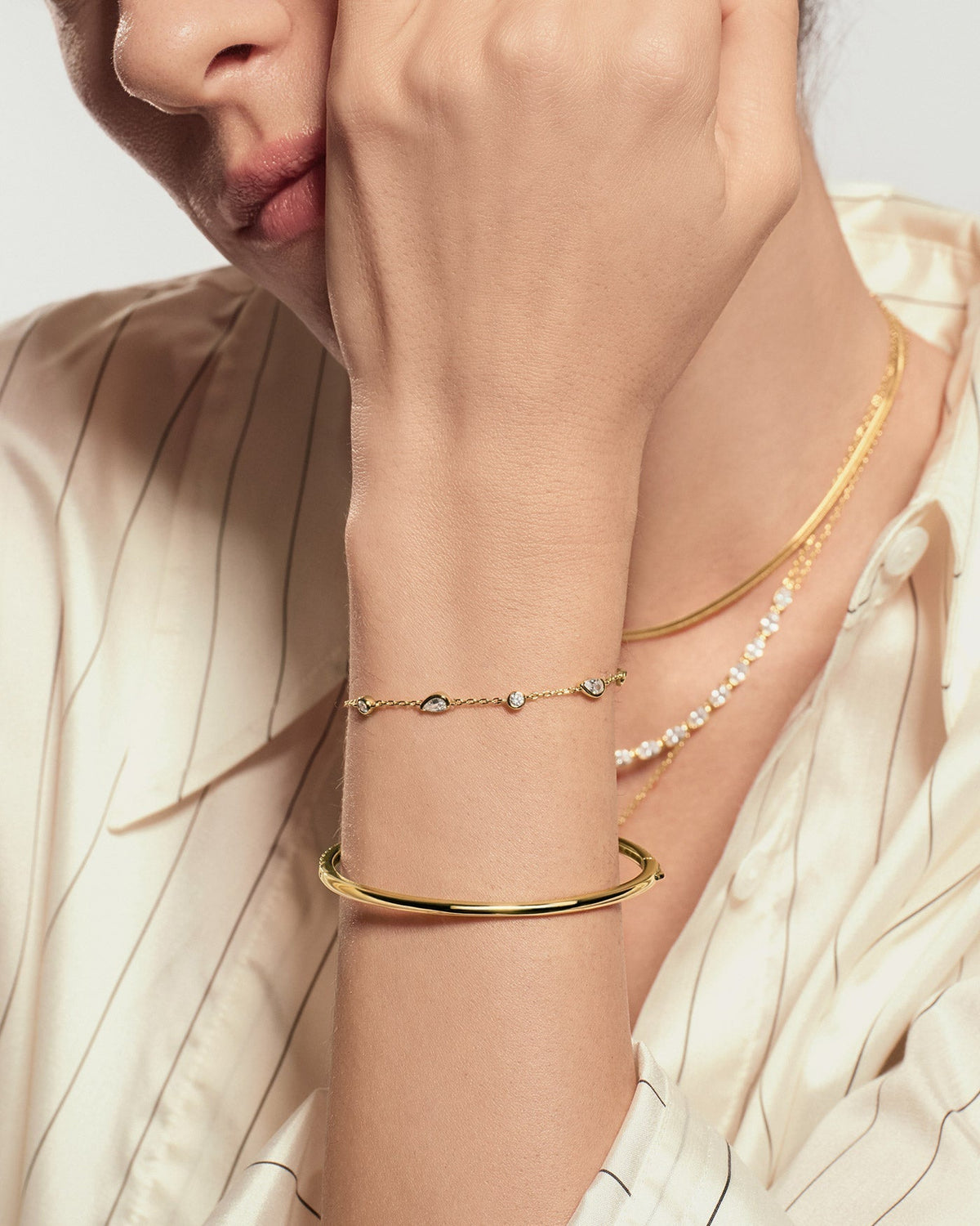 Ania Haie Gold Round & Teardrop Bezel Station Bracelet B076-03G B076-03G view 3