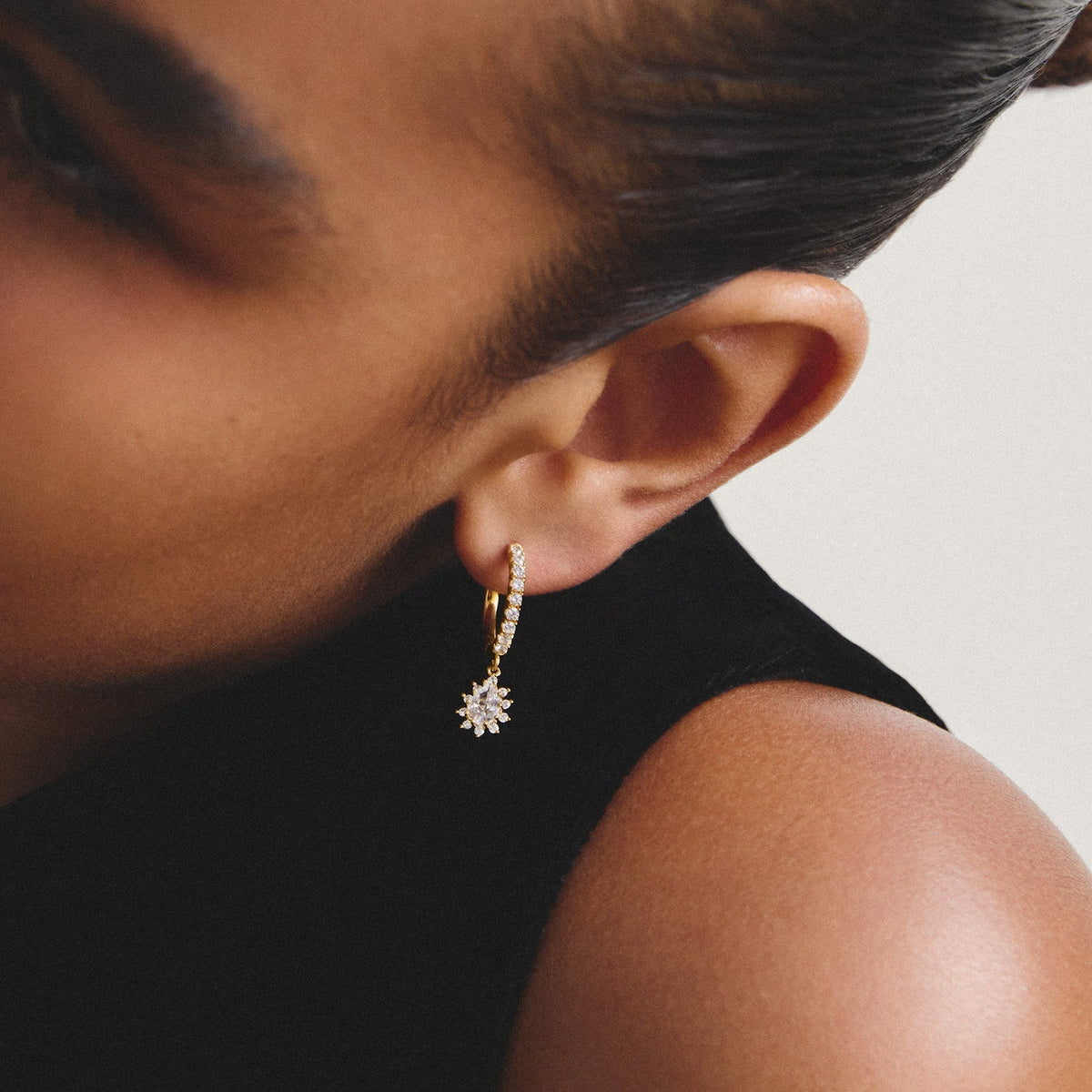Thomas Sabo Hoop earrings with zirconia in teardrop shape TCR748MY