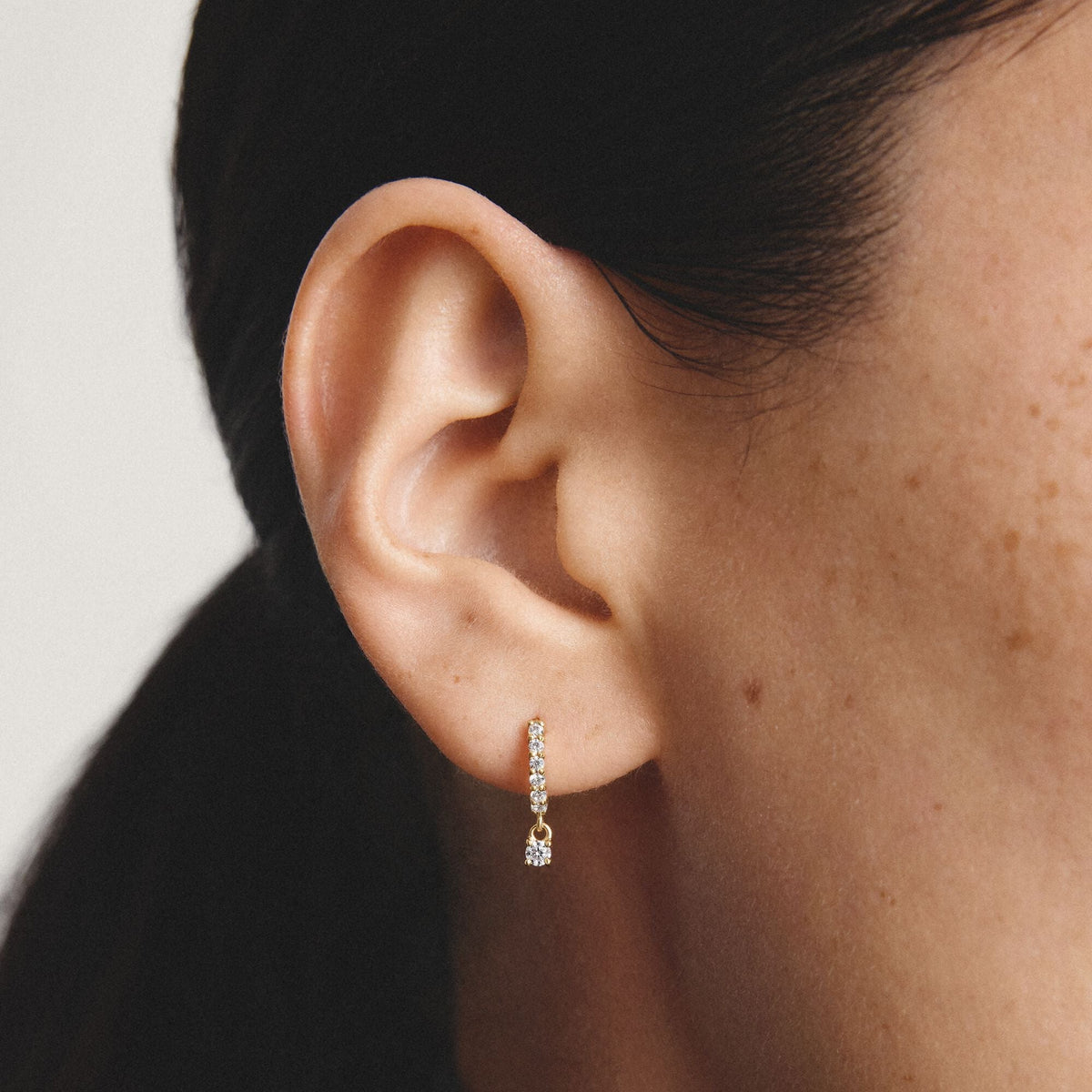 Thomas Sabo Hoop earrings with brilliant-cut zirconia TCR781MY TCR781MY view 2