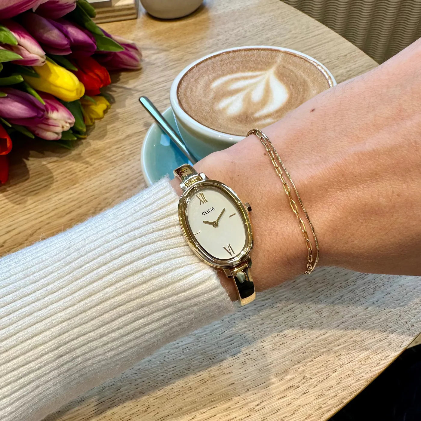 CLUSE L'Ovale Stainless Steel White Dial Gold Band Women's Watch CW16101