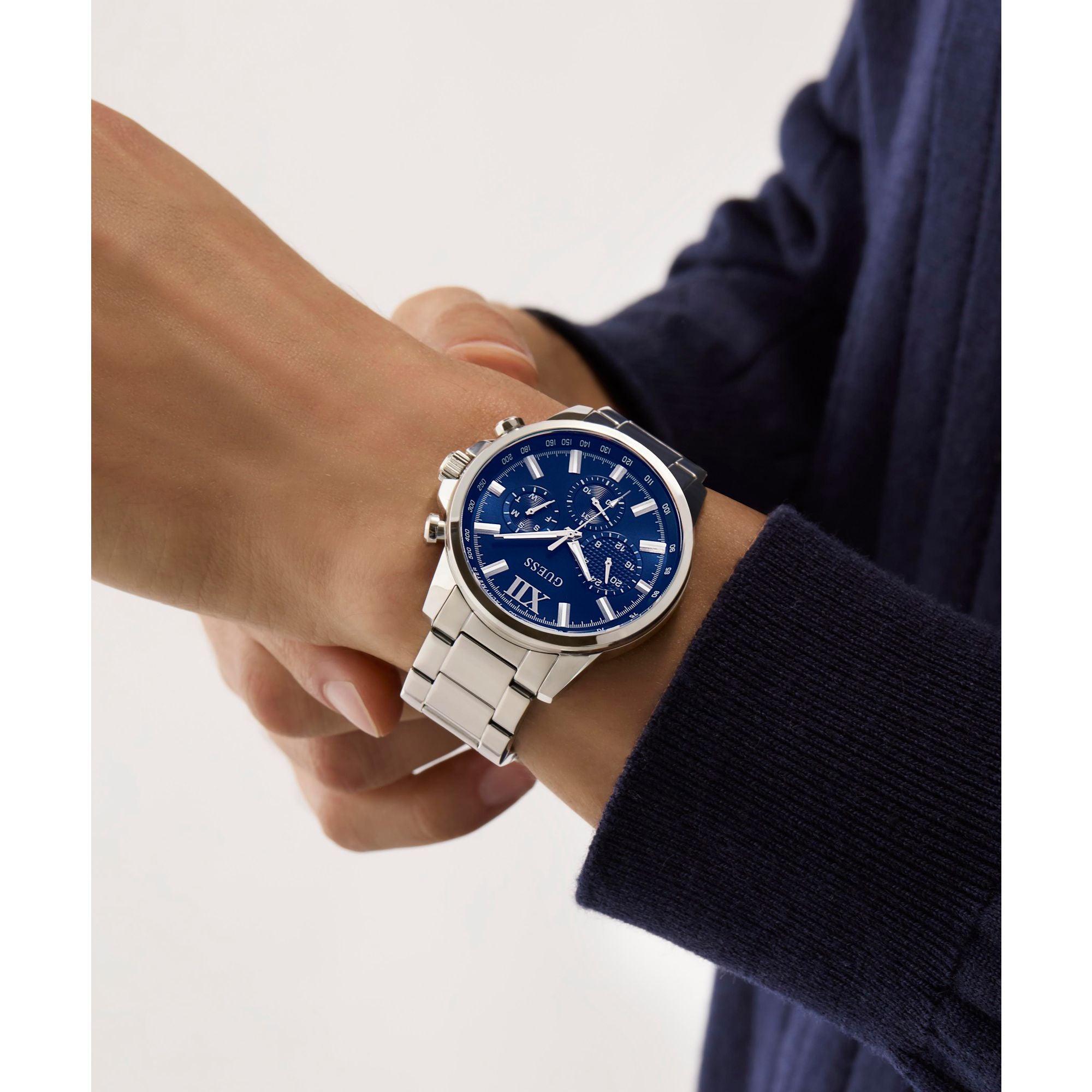 Guess GW0900G4 Watch - Detail 2