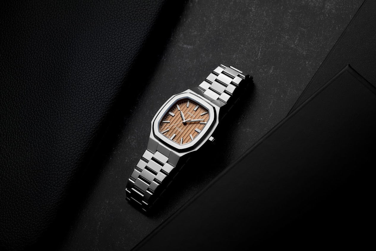 MAEN Manhattan 37 Salmon No Date Automatic Watch M2.1.4