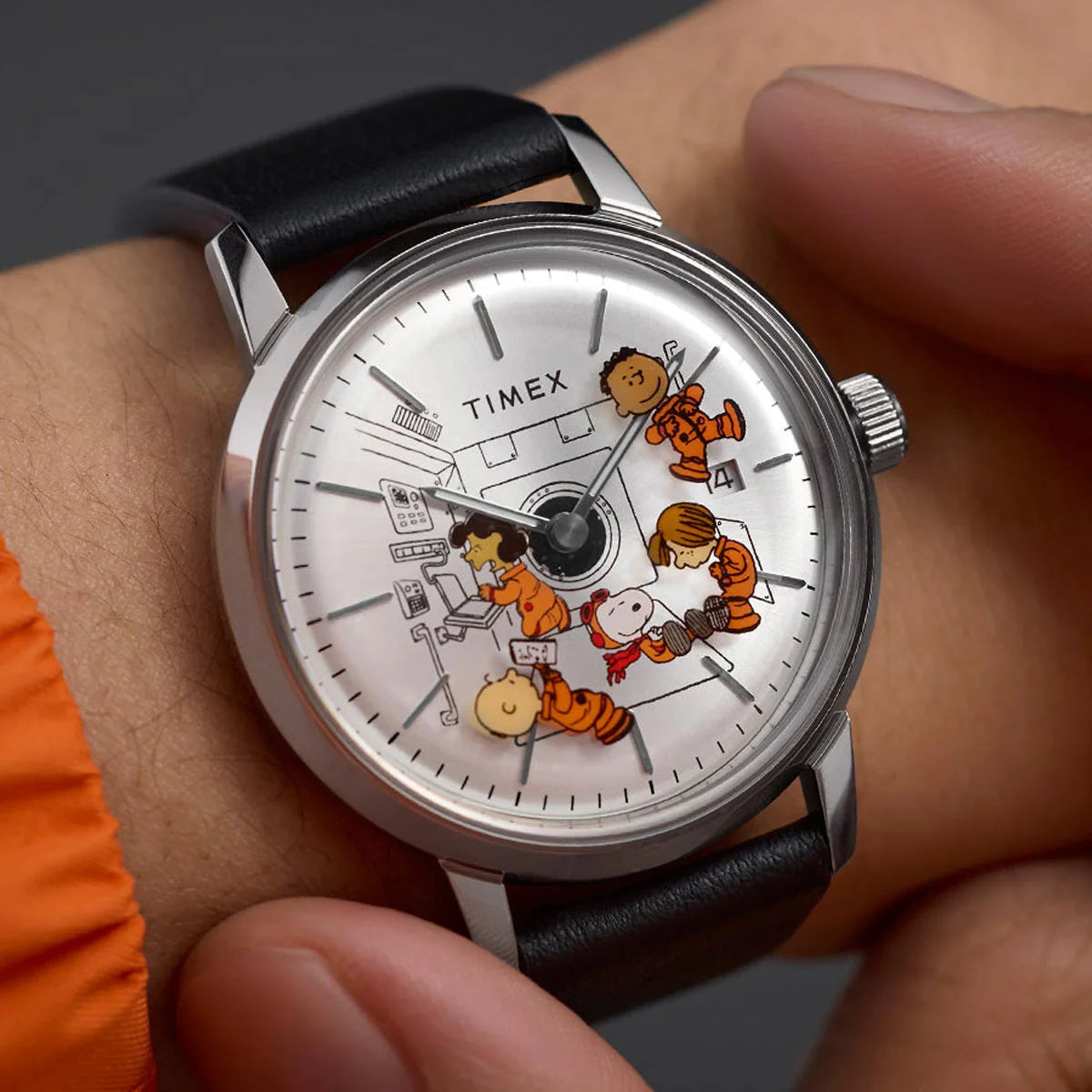 Timex Lab x Peanuts Space Marlin Automatic Silver Dial 40mm Leather Band TW2W87200