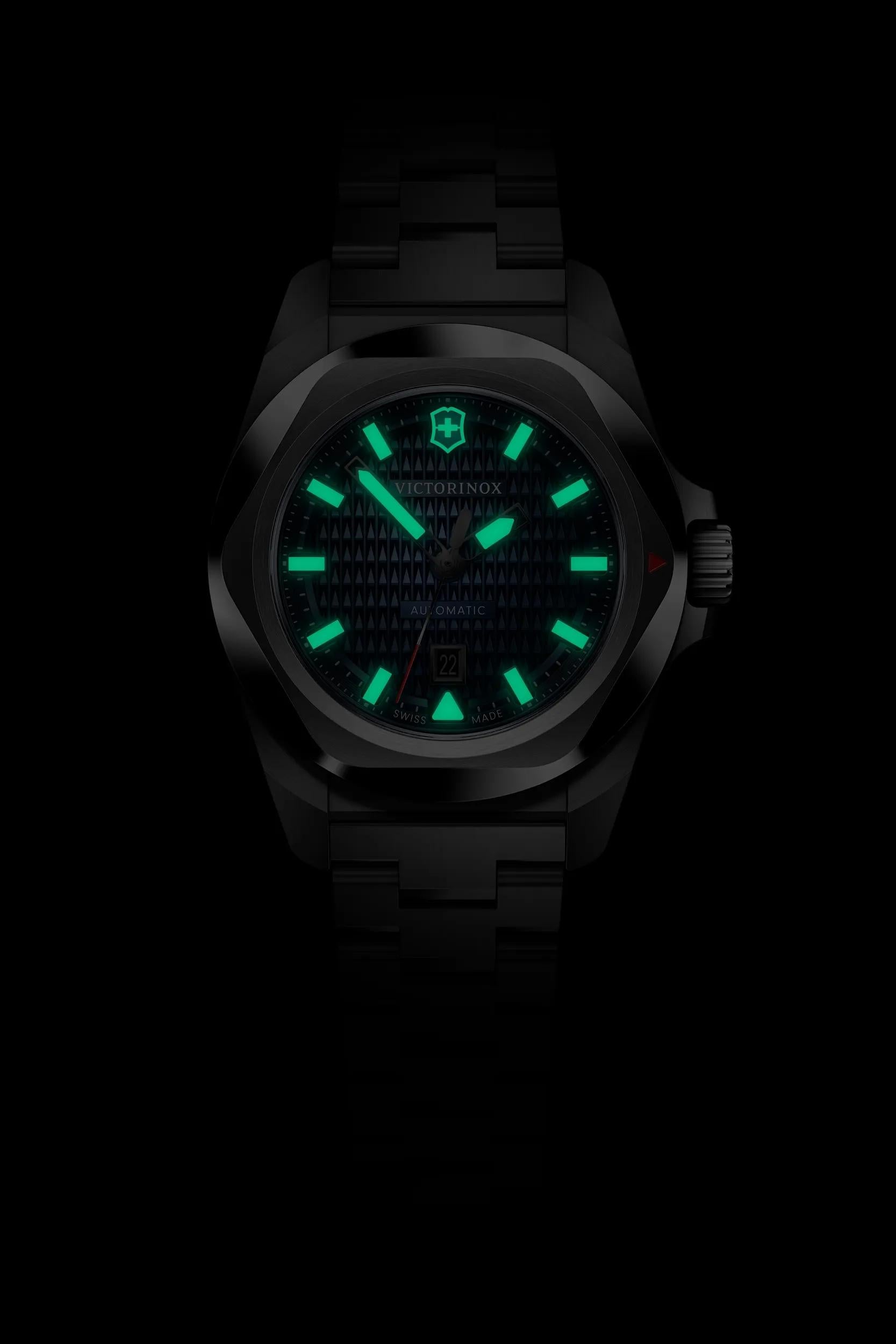 Victorinox I.N.O.X. Small Automatic 242026