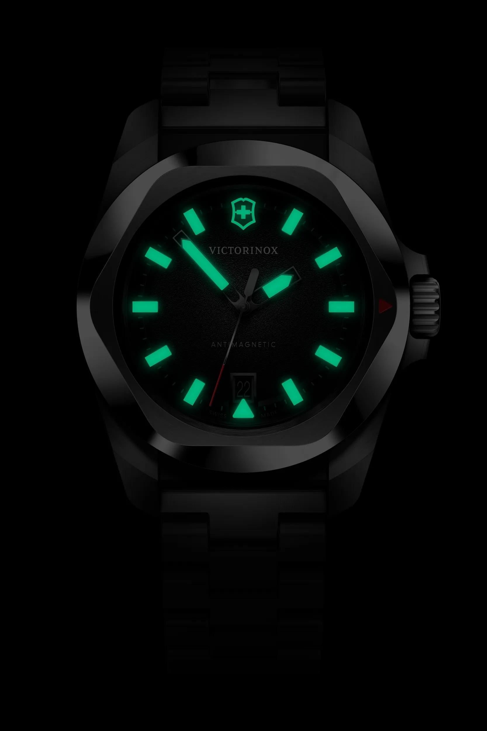 Victorinox Antimagnetic I.N.O.X. Quartz 242030