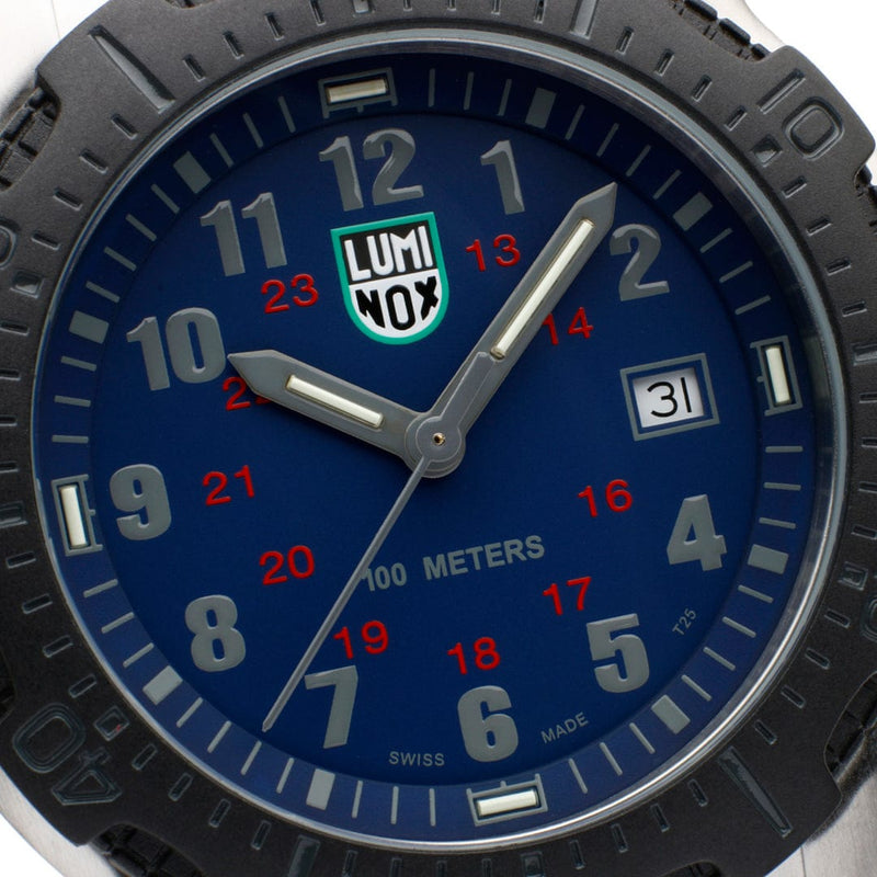 Luminox Manta Ray Blue Dial Black Rubber Strap Watch X2.2133