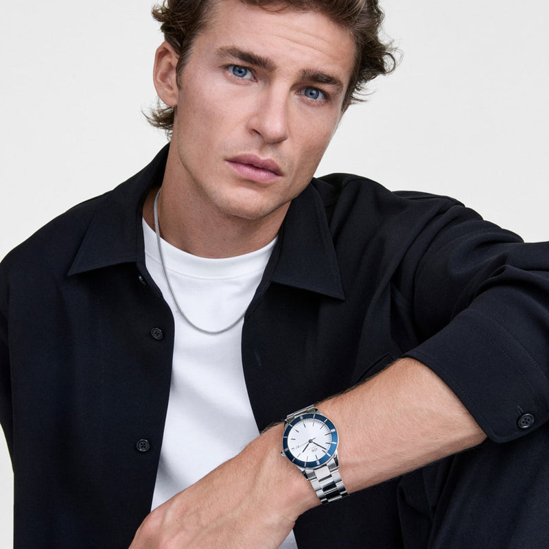 Daniel Wellington Iconic Paradigma Link Blue Bezel White Dial Watch DW00100818