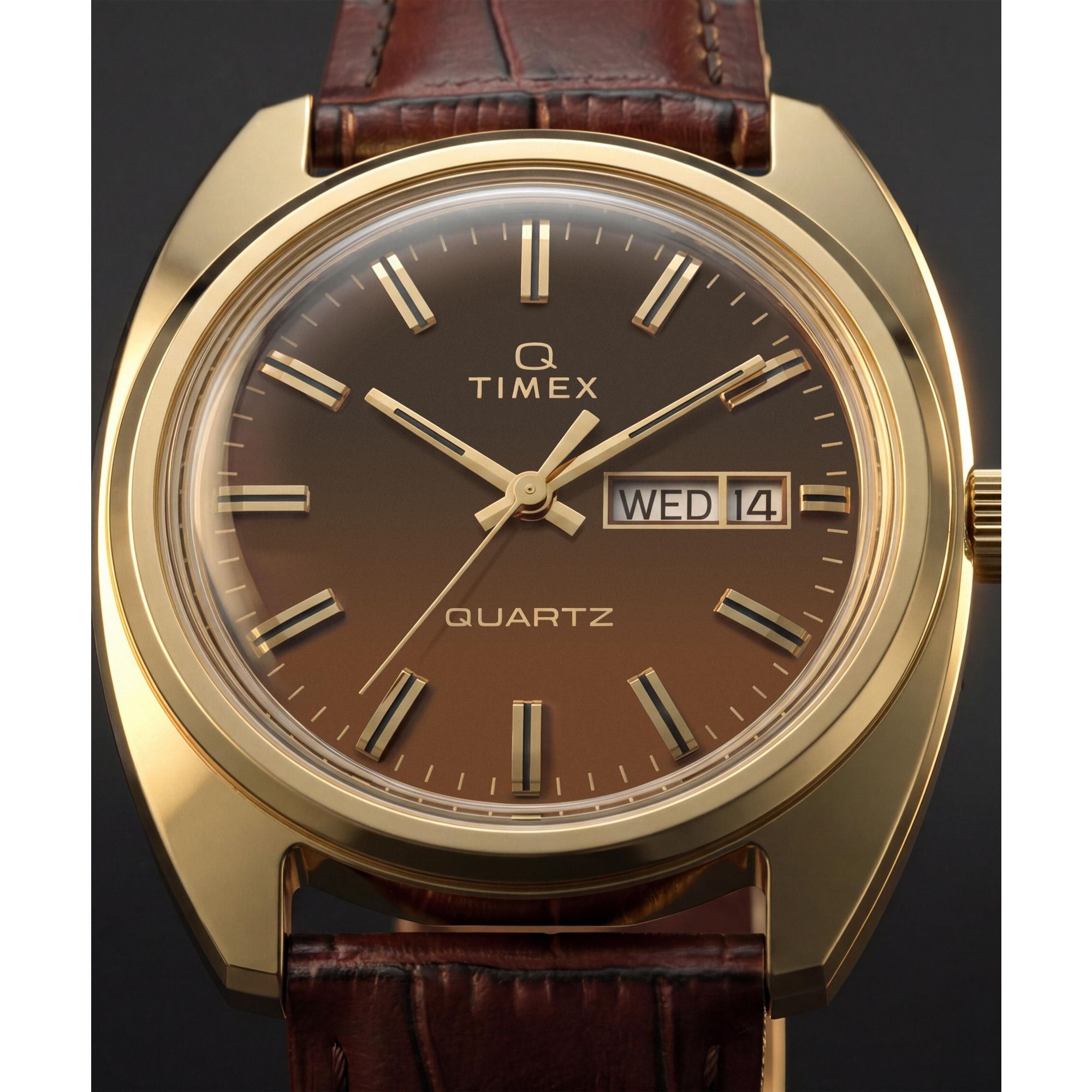 Timex 1978 Day Date TW2Y87200 brown gradient dial on a brown leather strap, dial close-up