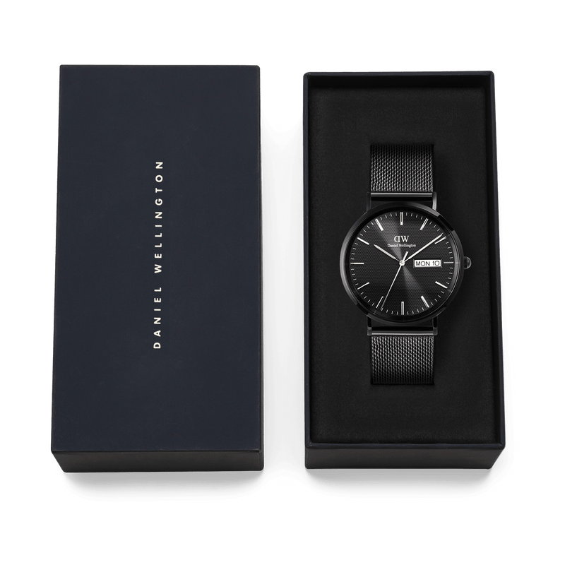 Daniel Wellington Classic Black Dial Watch DW00100831