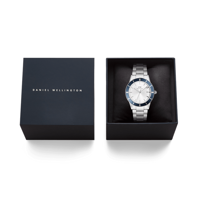 Daniel Wellington Iconic Paradigma Link Blue Bezel White Dial Watch DW00100818