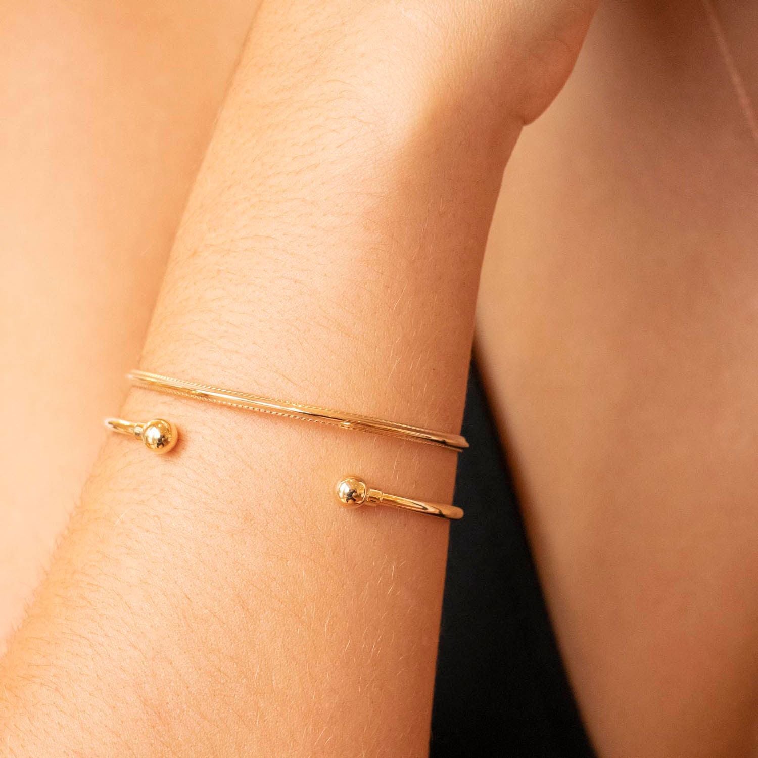 9K Yellow Gold Organic Twist Bangle 60cm