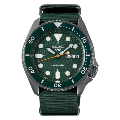 Seiko green online watch