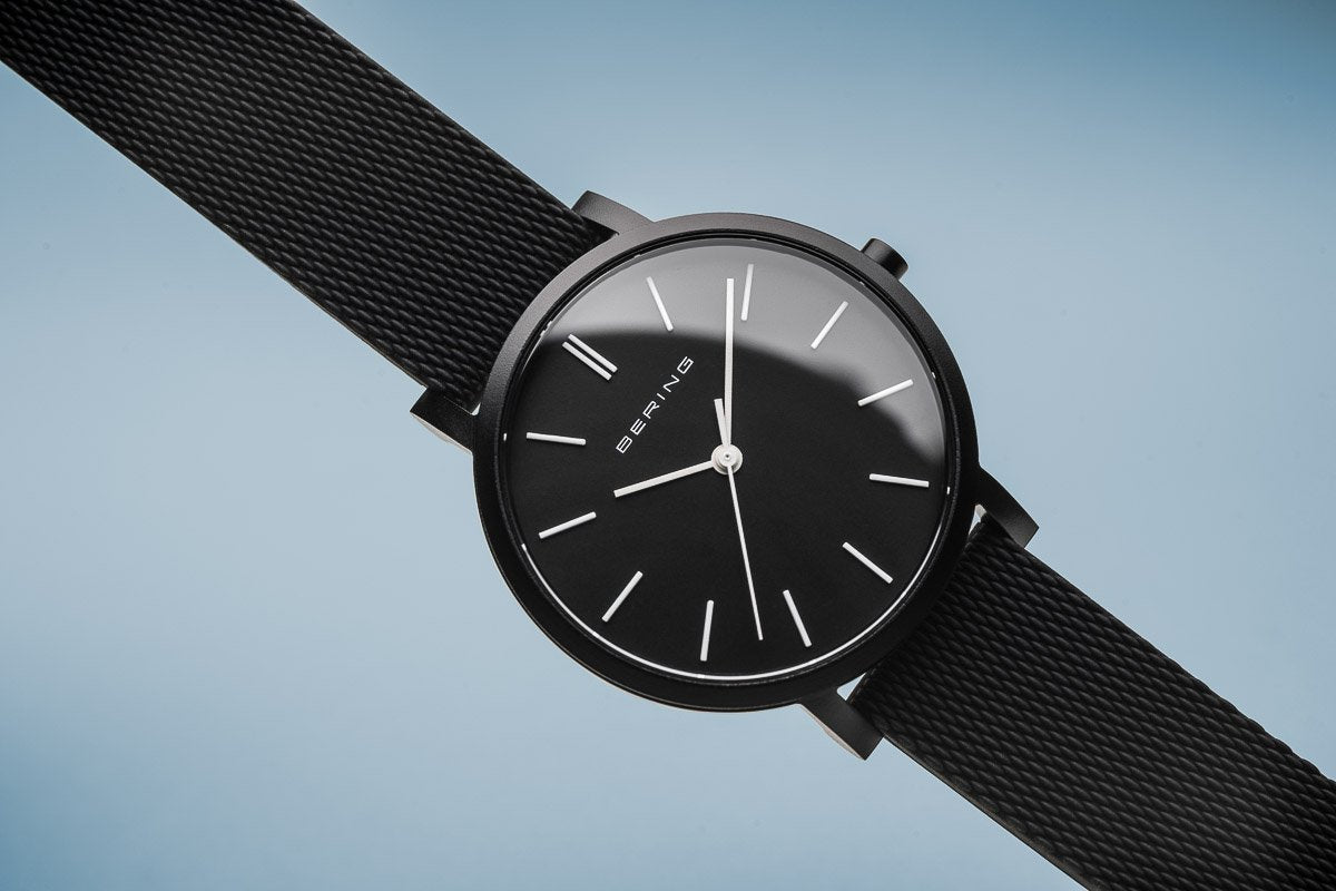 Bering True Aurora Mat Black Watch